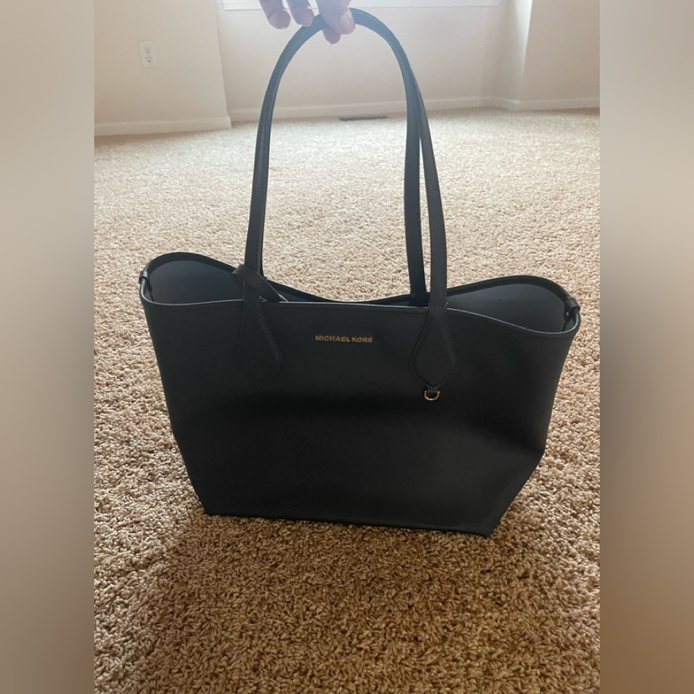 Michael korse navy bag